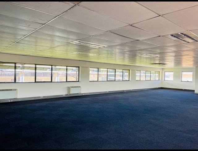 1,840M² OFFICE TO LET IN RANDJESPARK